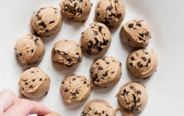 Raw Cookie Dough Balls