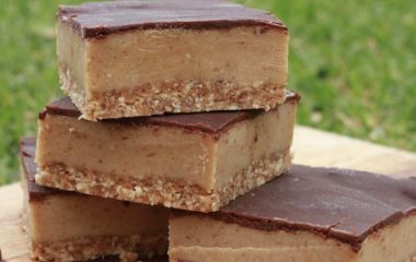 Vegan Raw Caramel Slice